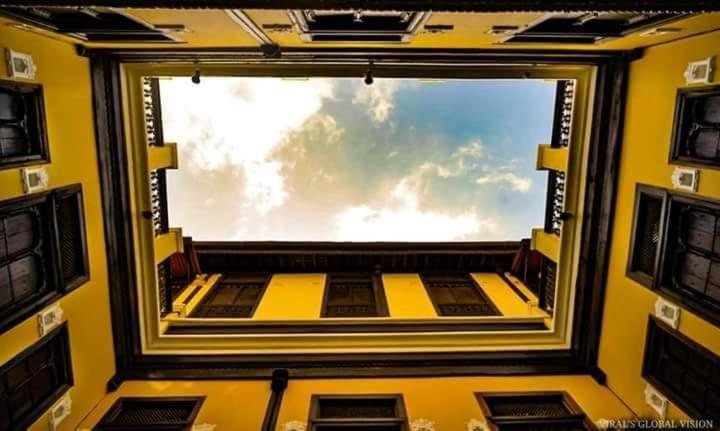 Deewanji Ni Haveli Bed & Breakfast Ahmedabad Ngoại thất bức ảnh