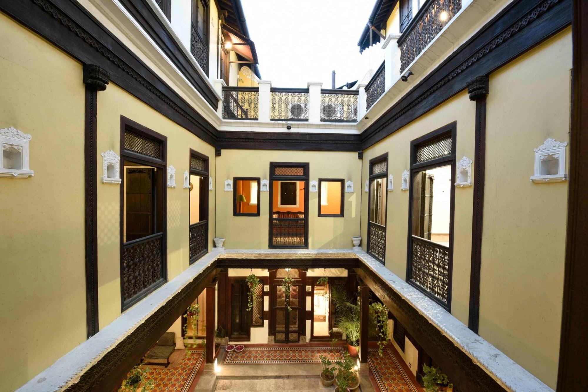 Deewanji Ni Haveli Bed & Breakfast Ahmedabad Ngoại thất bức ảnh