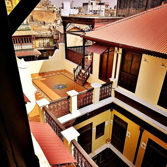 Deewanji Ni Haveli Bed & Breakfast Ahmedabad Ngoại thất bức ảnh