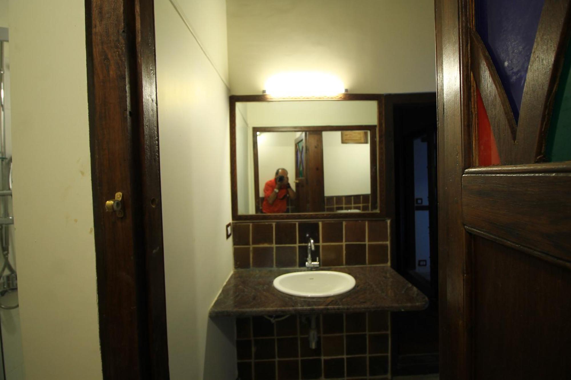 Deewanji Ni Haveli Bed & Breakfast Ahmedabad Ngoại thất bức ảnh