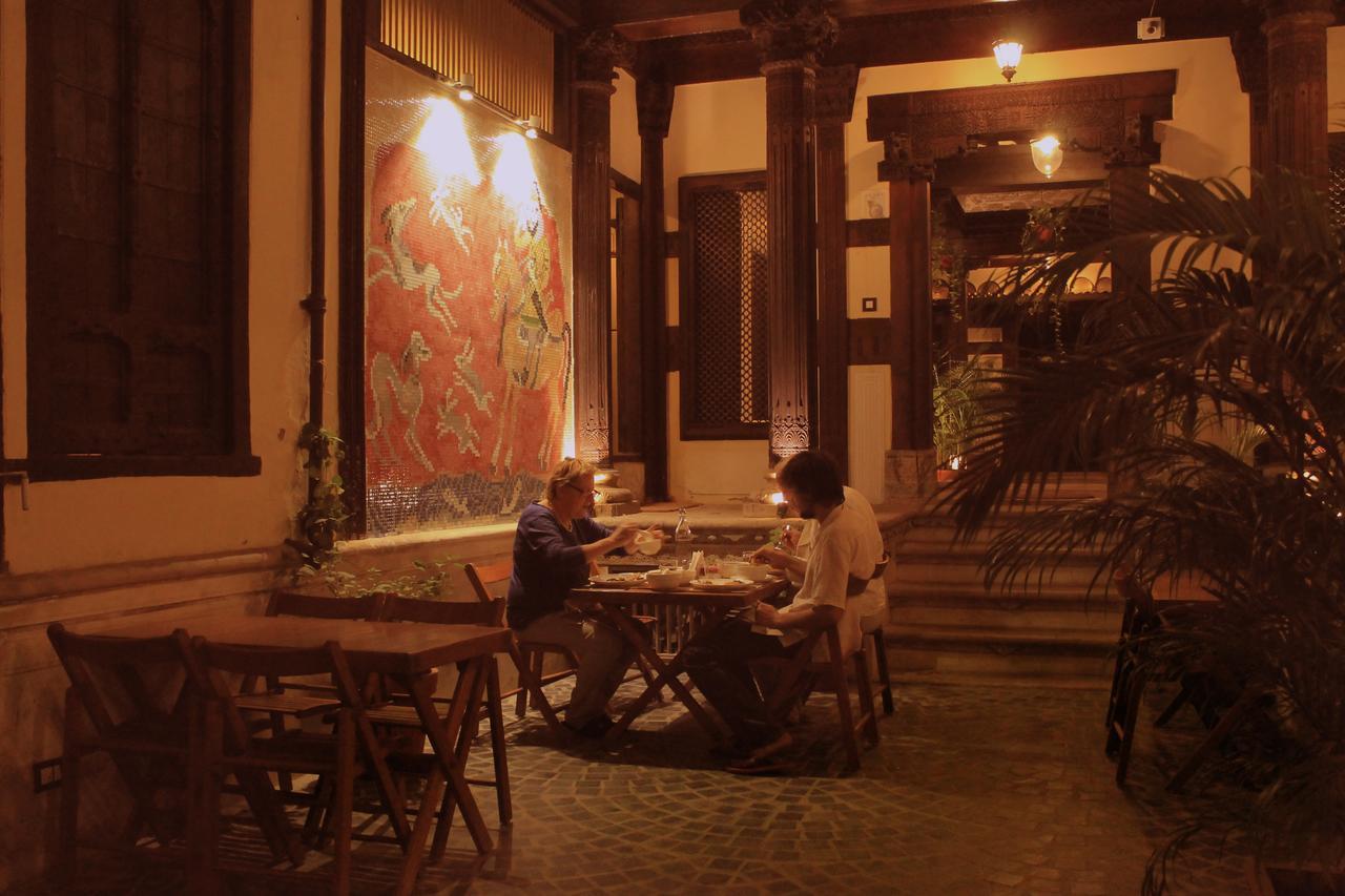 Deewanji Ni Haveli Bed & Breakfast Ahmedabad Ngoại thất bức ảnh