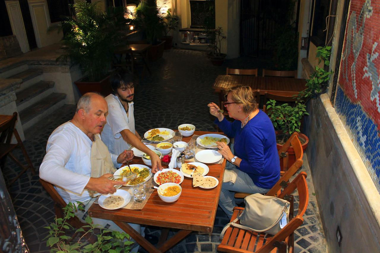 Deewanji Ni Haveli Bed & Breakfast Ahmedabad Ngoại thất bức ảnh