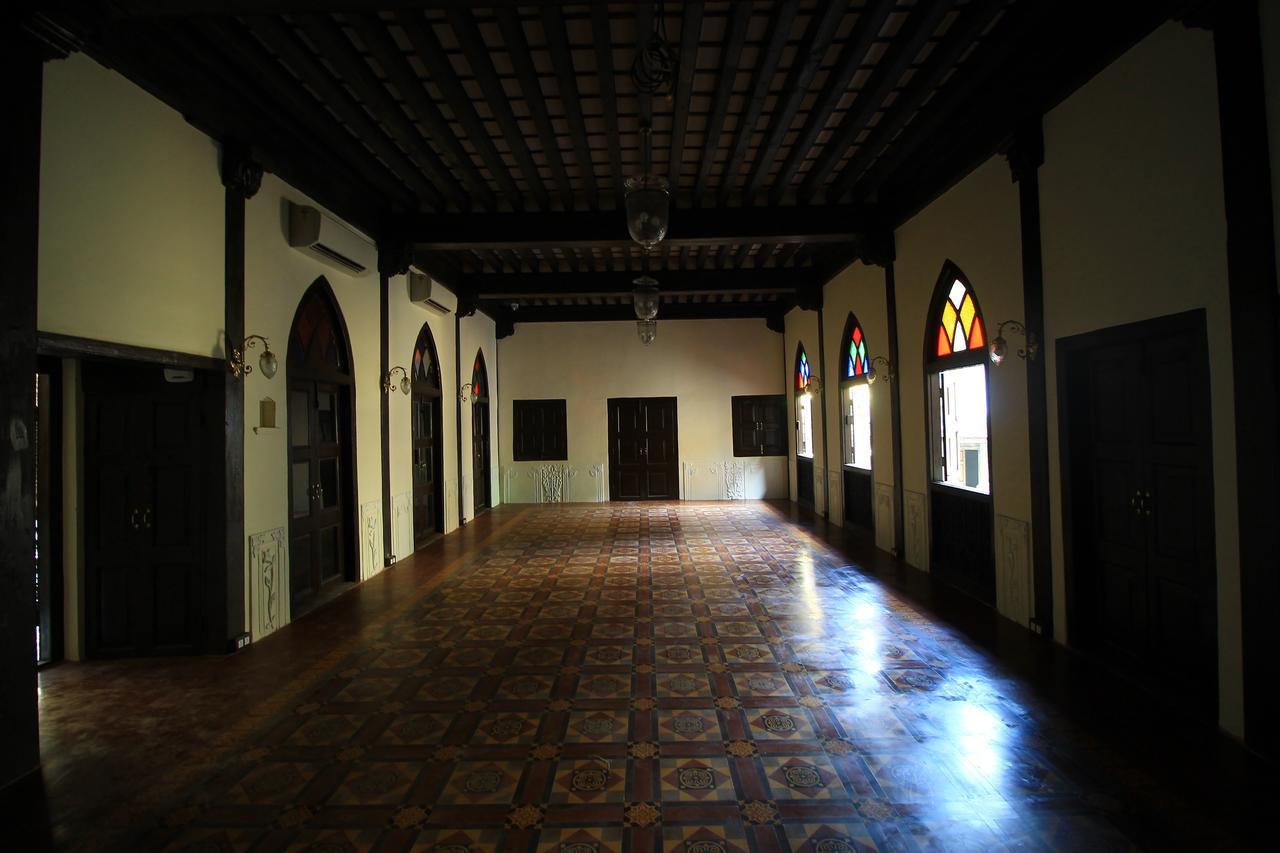 Deewanji Ni Haveli Bed & Breakfast Ahmedabad Ngoại thất bức ảnh